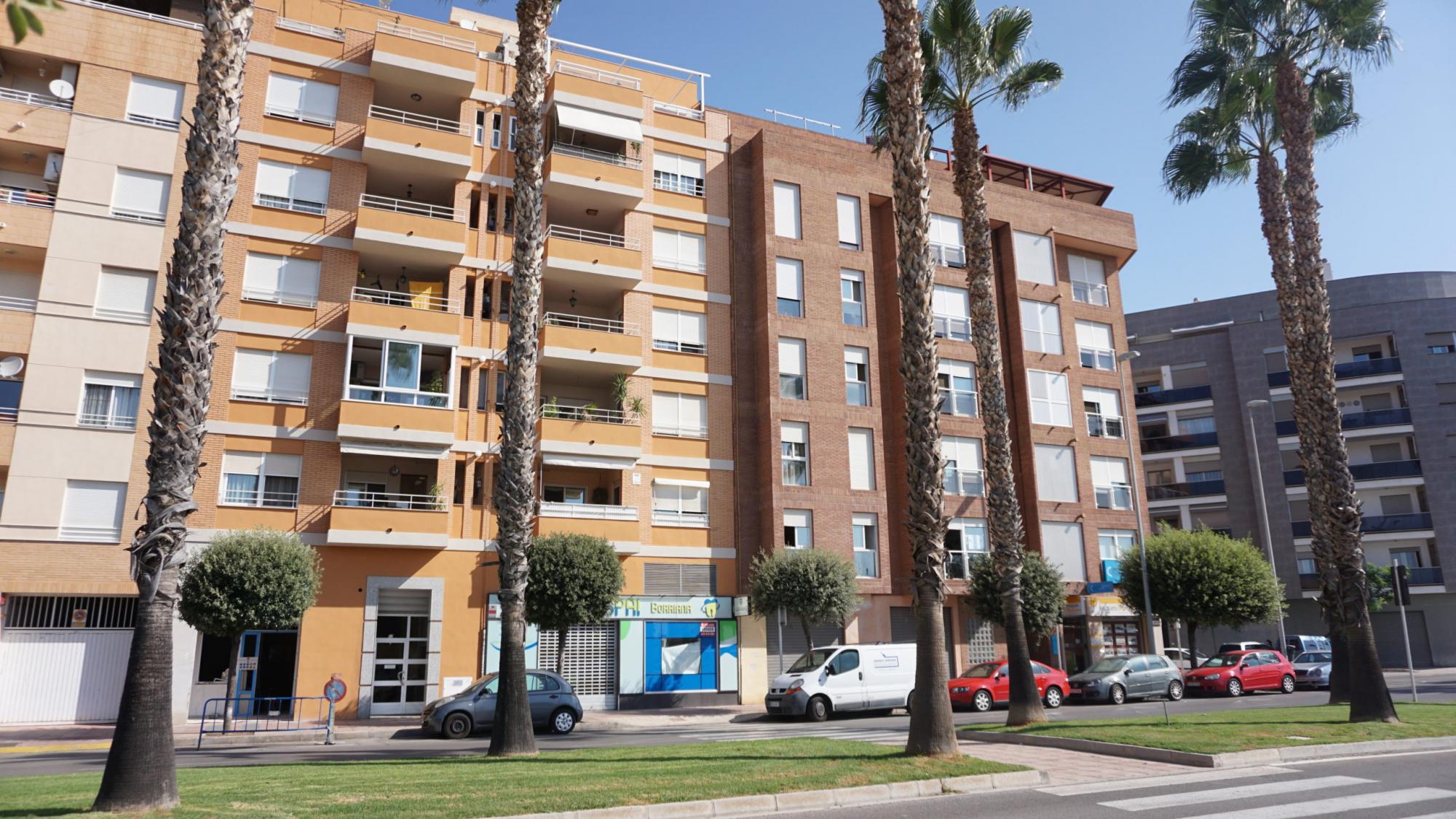 Piso en Venta en Burriana (Castellón) zona Piscinas