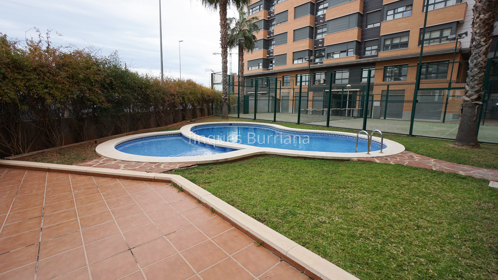 Piso en venta en Vila-Real (Castellón) zona piscinas 
