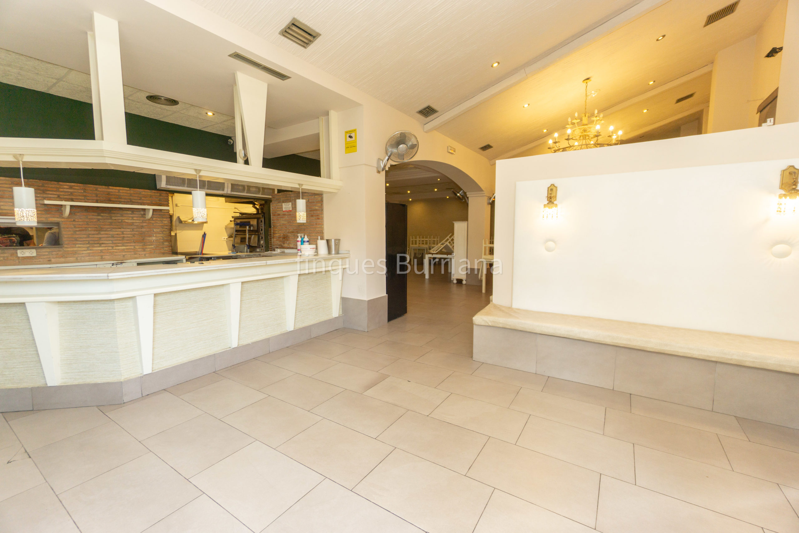 Alquiler con traspaso restaurante en Burriana (Castellón) zona Piscinas