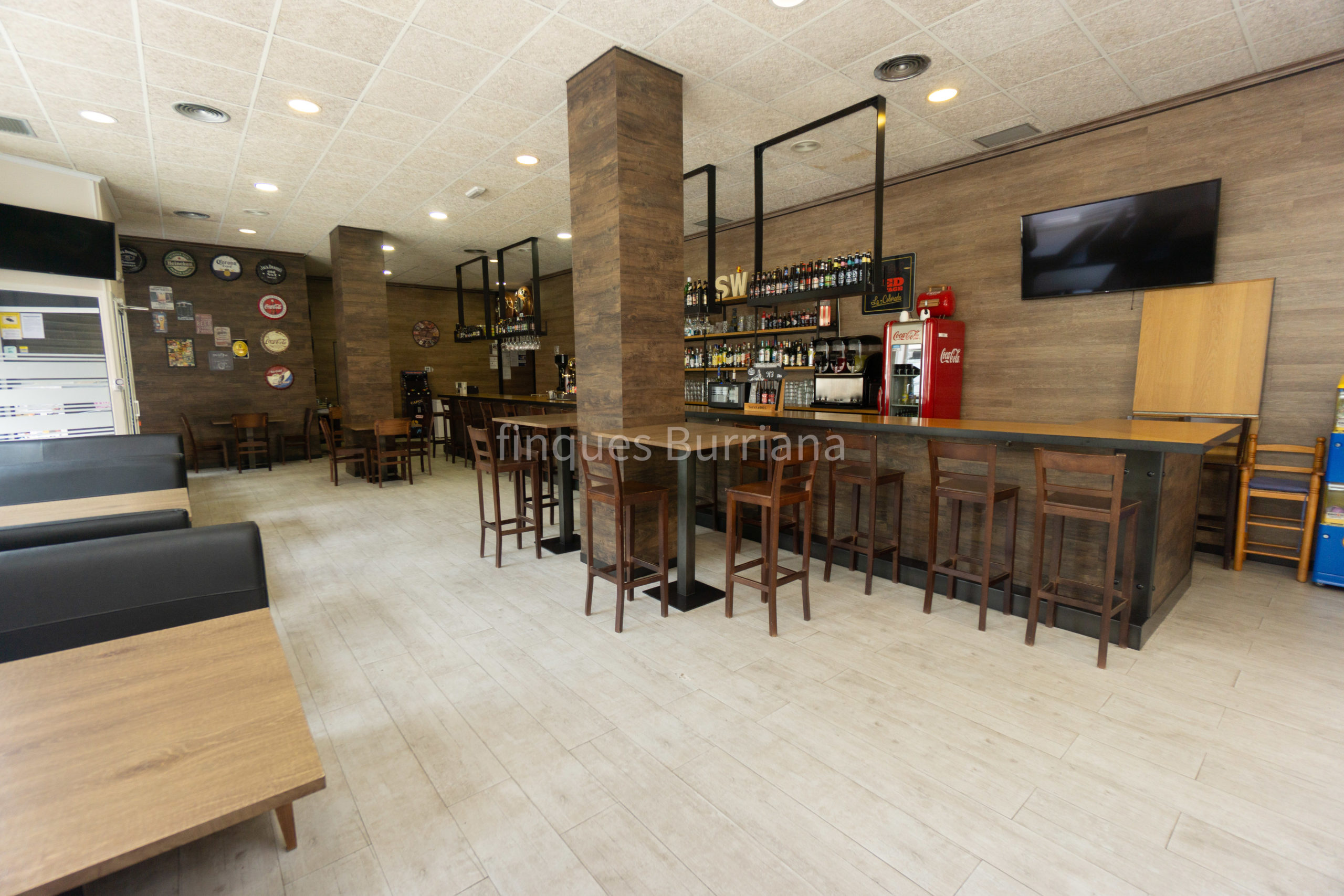 Traspaso y alquiler de bar/restaurante en Burriana (Castellón) zona Piscinas