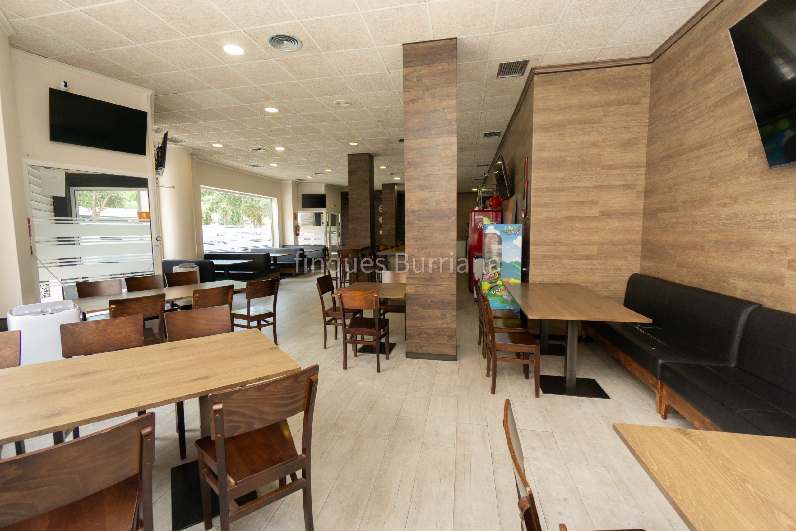 Traspaso y alquiler de bar/restaurante en Burriana (Castellón) zona Piscinas